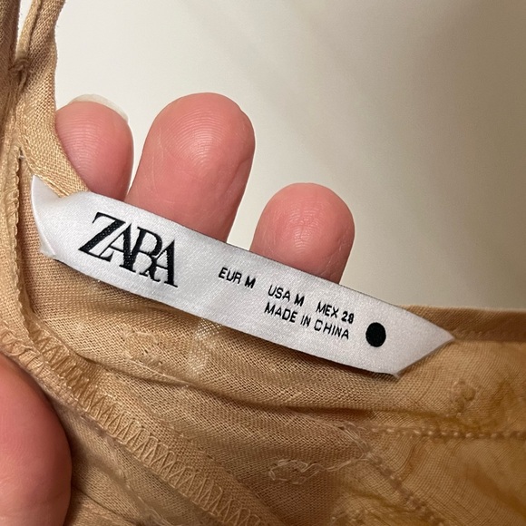 Zara size M flowy and embroidered dress linen/cotton worn once - Picture 7 of 8